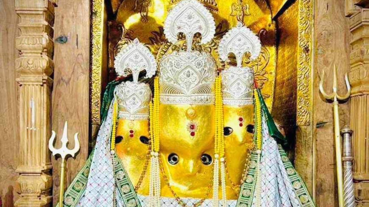 Baglamukhi devi