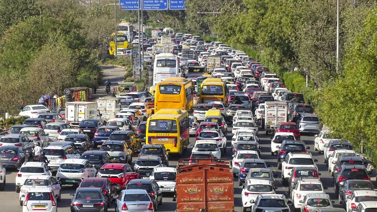 delhi vehicle