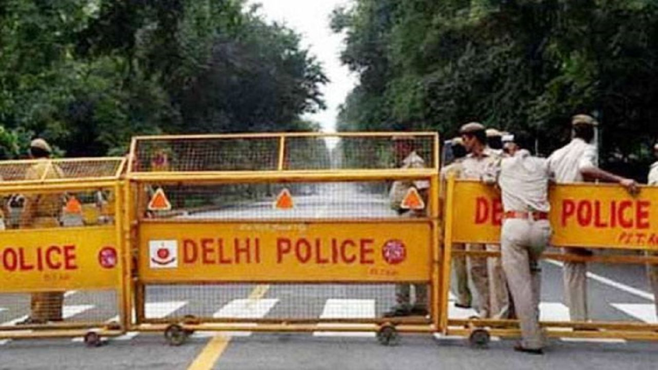 Delhi holi celebration