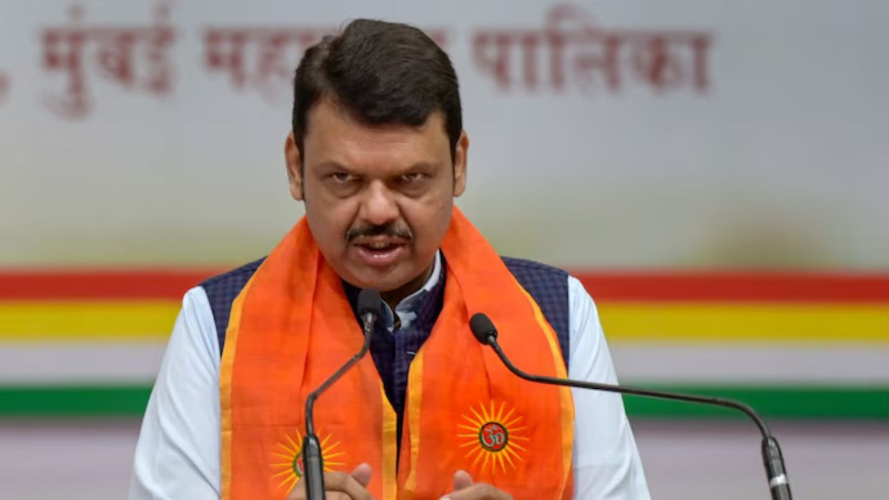 Maharashtra three language policy