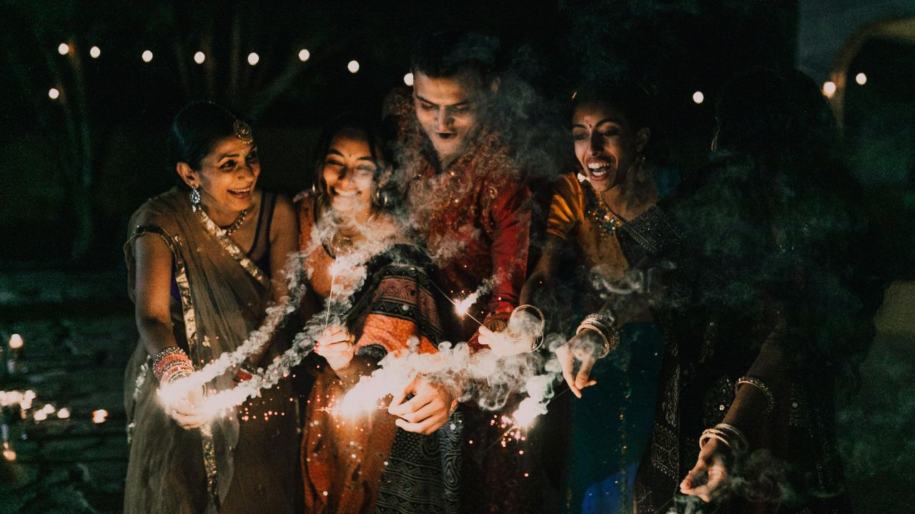 Diwali 2024 Is The Celebration On October 31 Or November 1 know here 