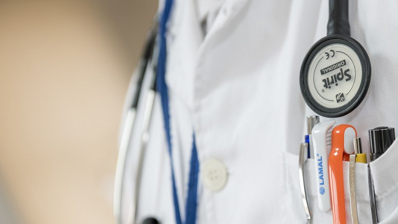 Fake Doctor Mission Hospital Damoh