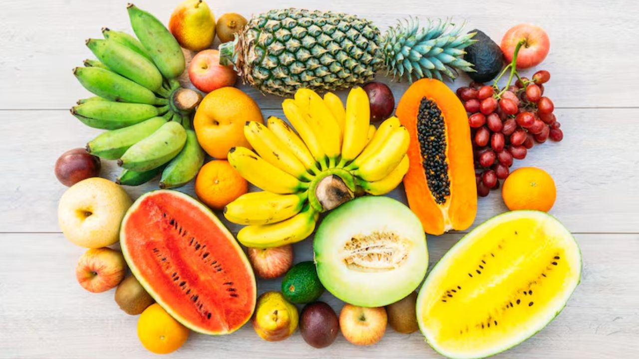 how fruits color helpful health