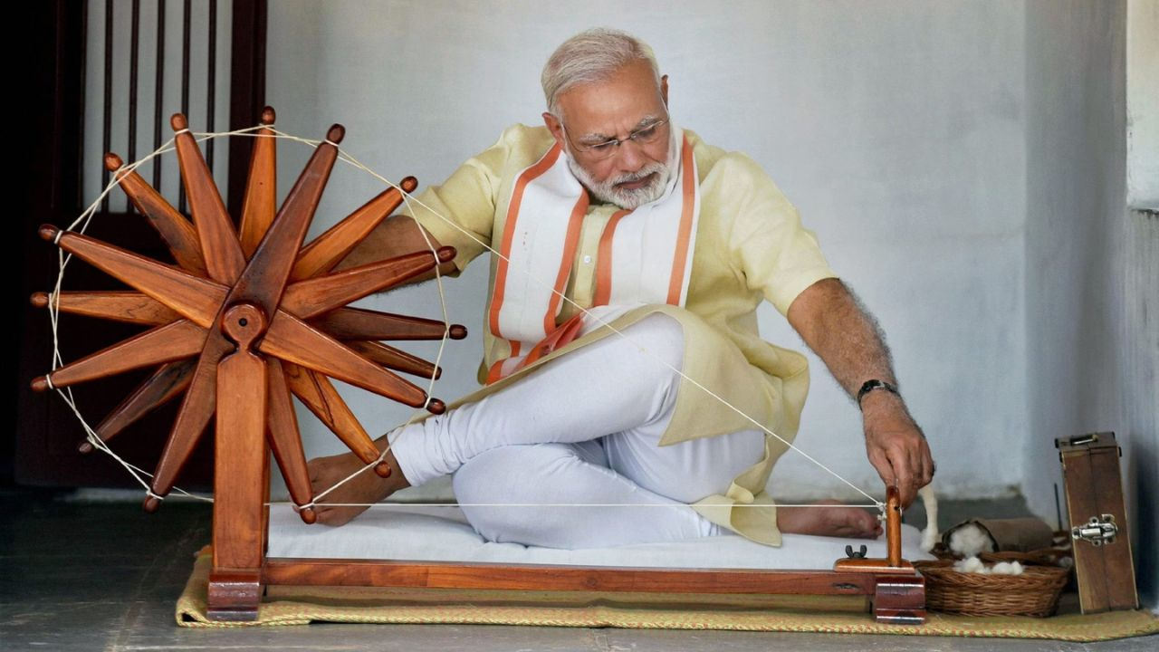 pm modi khadi