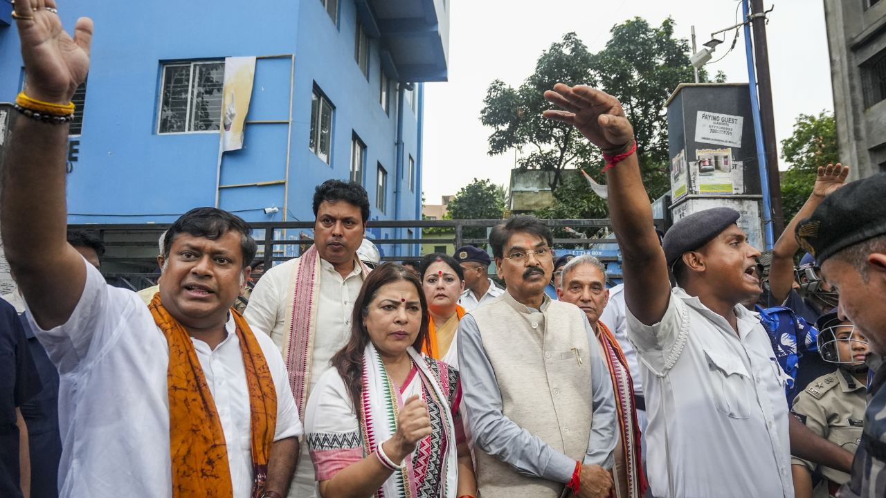 Kolkata News.