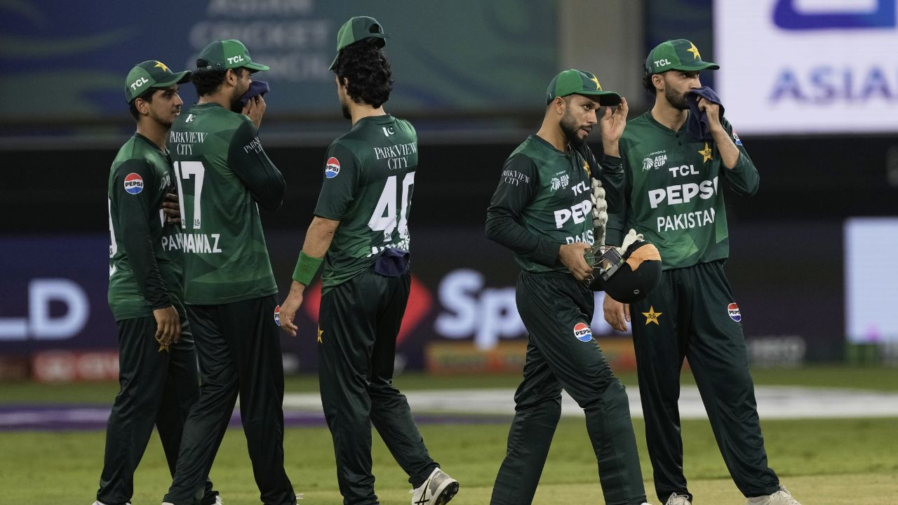 Pakistan cricket team.