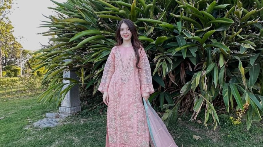 sana yousaf