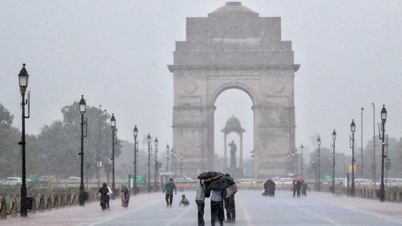 Delhi rain Picture 