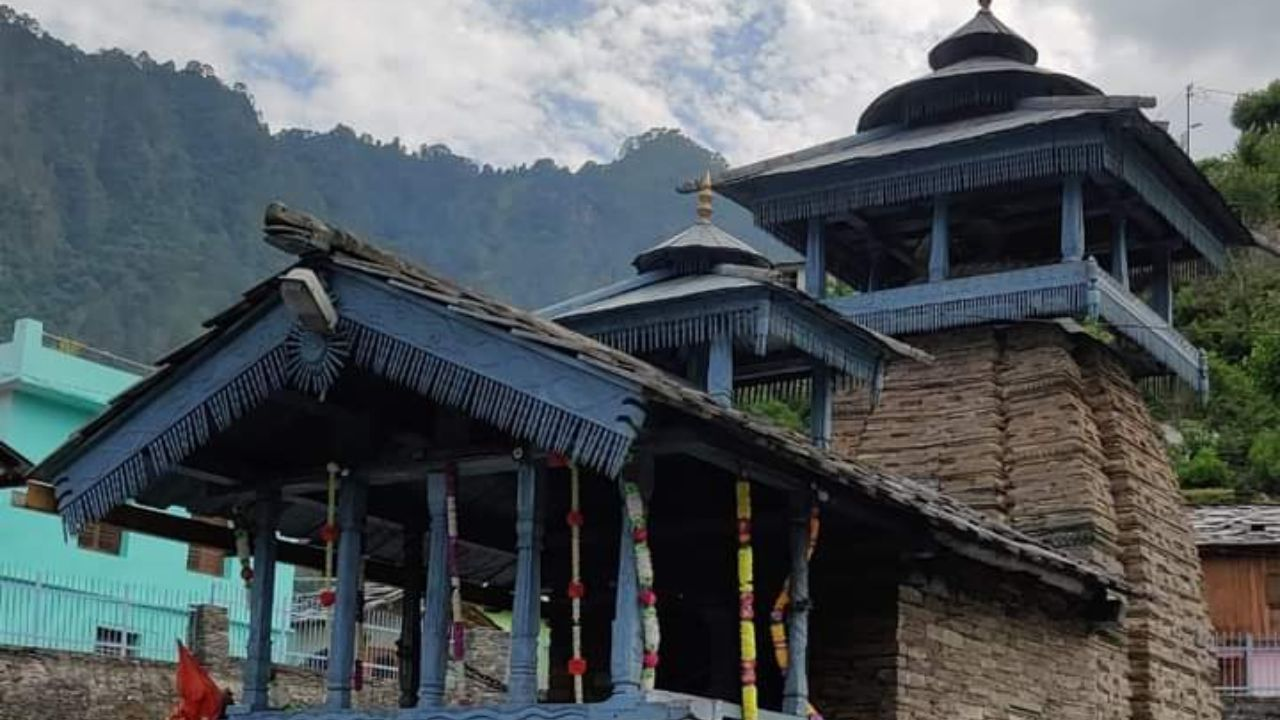 lakhamandal mandir