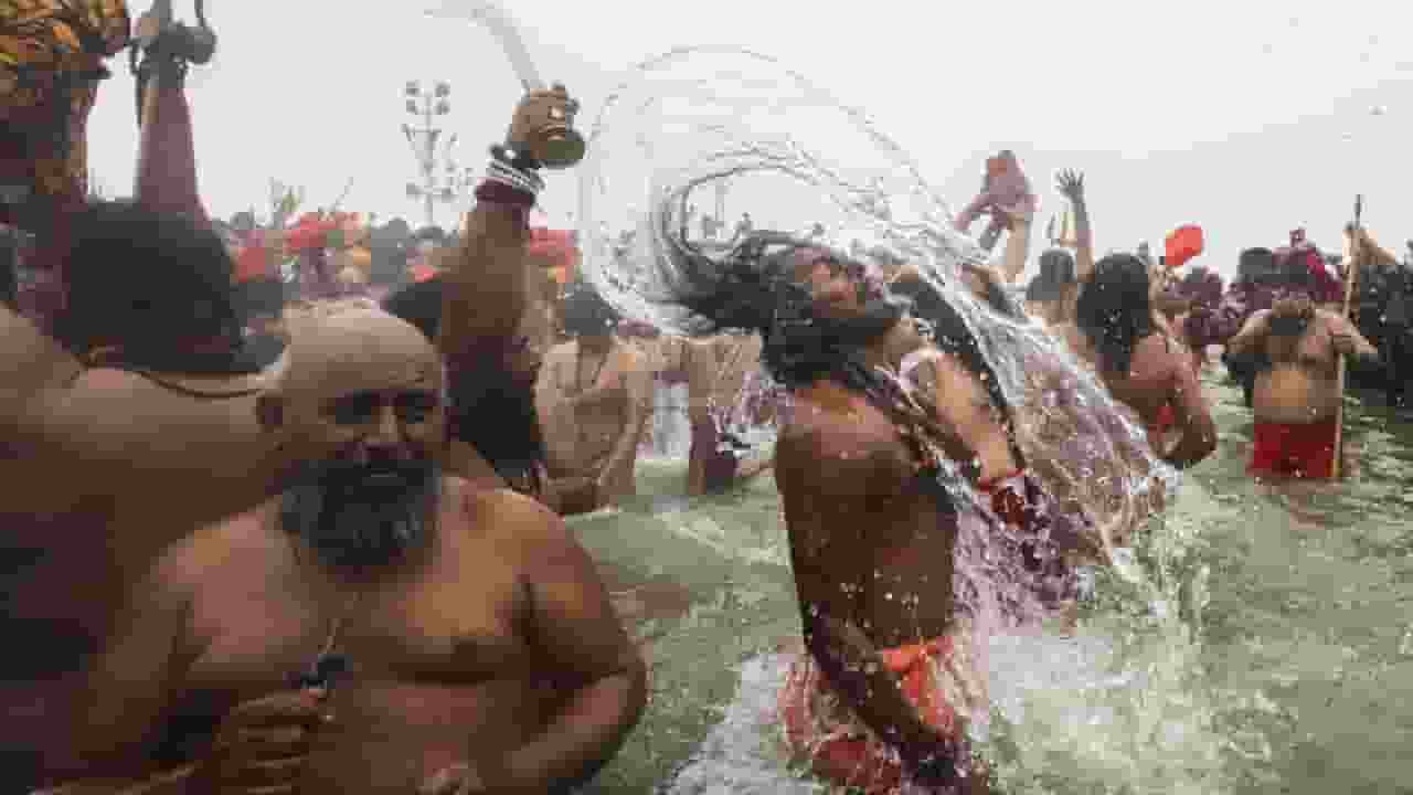 Image of People bathing kumbh mela