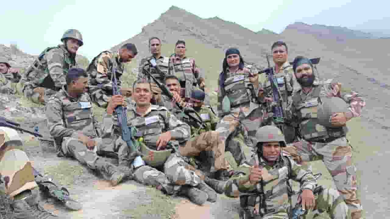 CAPF Row