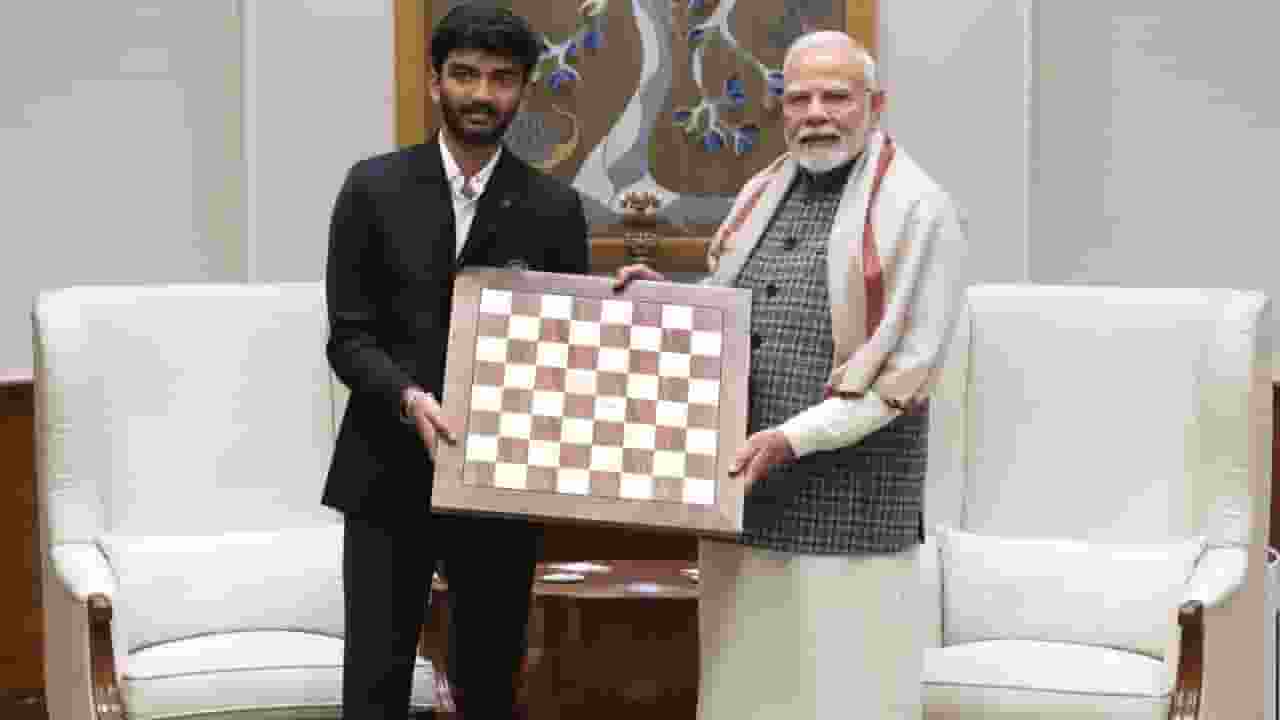PM Modi D Gukesh