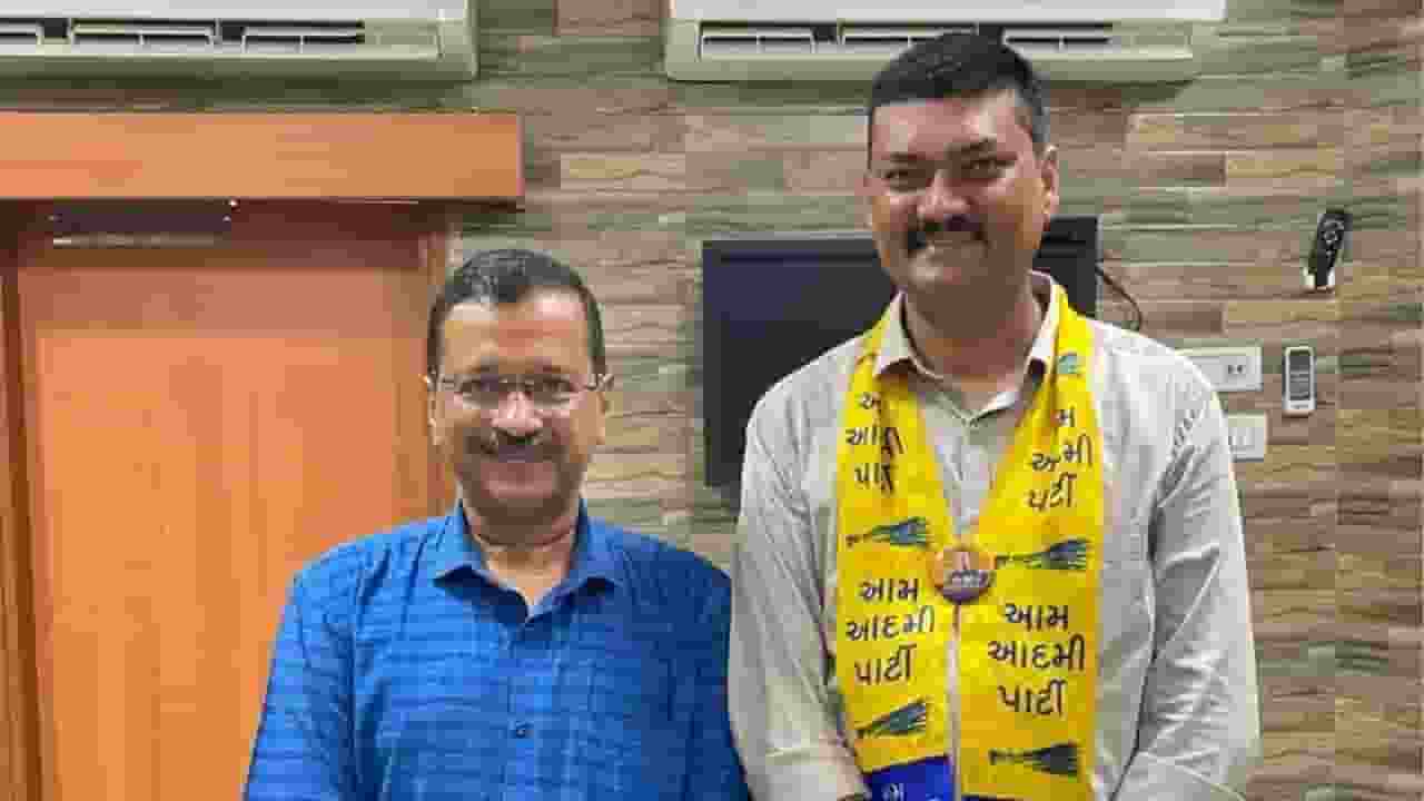 umesh makwana and arvind kejriwal
