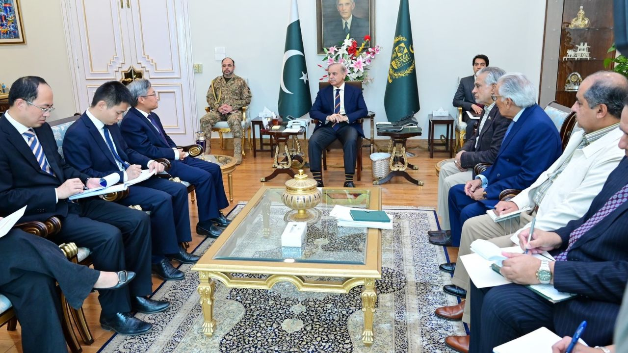 9 मई को बैठक, लोन रिव्यू का डर, IMF से पाकिस्तान को खतरा क्या? Shahbaz Sharif