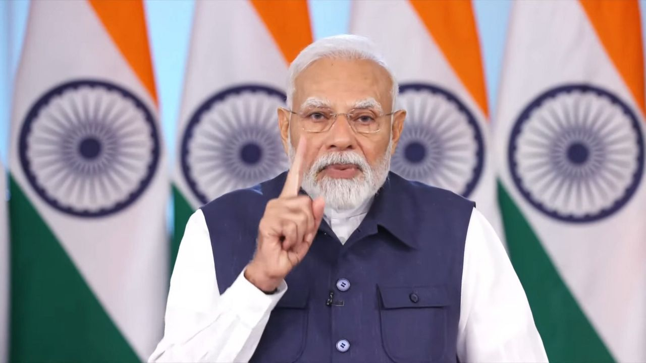 'सुरक्षाबलों पर गर्व है', नक्सलियों के एनकाउंटर पर PM मोदी ने दी बधाई narendra modi