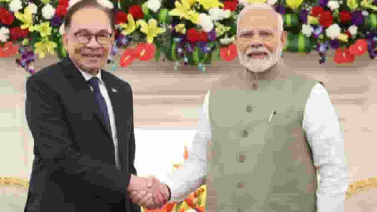 Anwar Ibrahim modi