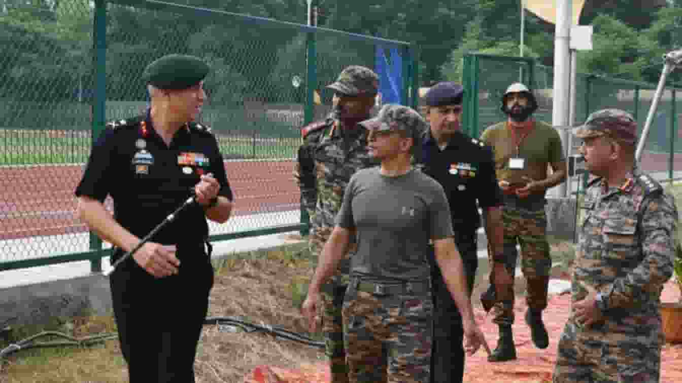 सेना में अधिकारी बनना है? जानिए 12वीं से ग्रेजुएशन पास की भर्तियां Indian Army