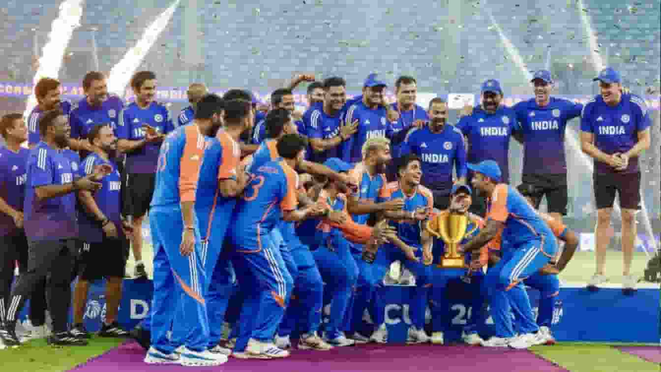 'क्रिकेट में भी ऑपरेशन सिंदूर,' एशिया कप जीतने पर क्या कह रहे लोग? Asia Cup