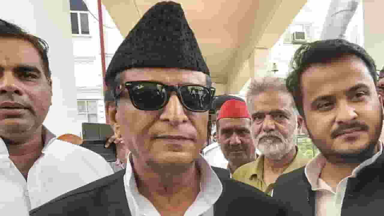 आजम खान को हाई कोर्ट से राहत, क्वॉलिटी बार जमीन मामले में मिली जमानत  Azam Khan। Photo Credit: PTI