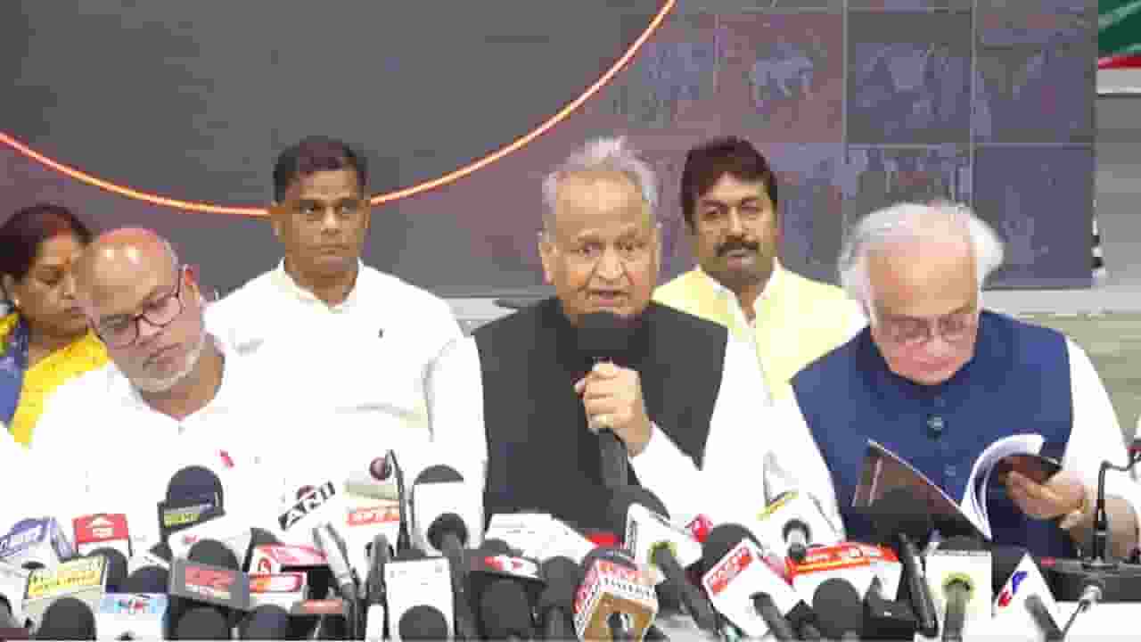 'नीतीश सरकार ने 20 साल तक बिहार को लूटा', कांग्रेस ने जारी की चार्जशीट congress issued chargesheet against nitish kumar