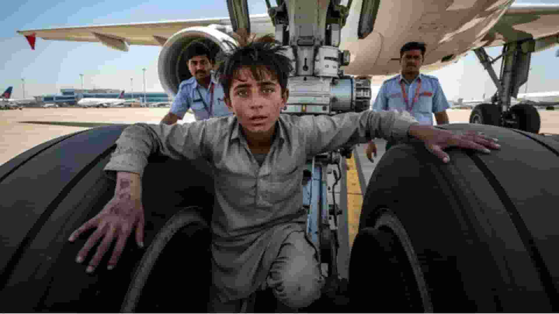 फ्लाइट का पहिया और 94 मिनट का सफर; काबुल से दिल्ली आया 13 साल का लड़का Flight Landing Gear