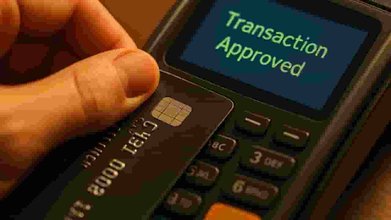 GST में कमी का असर, लोगों ने क्रेडिट कार्ड से खर्चे 6 गुना ज्यादा पैसे gst change