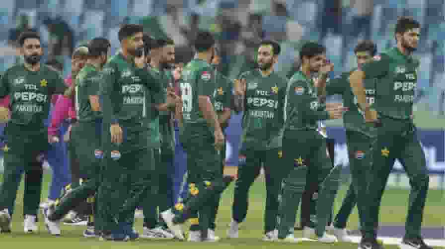 'कुत्ता काट जाता है...', सैम अयूब की फॉर्म पर क्या बोल गए राशिद लतीफ? Pakistan Cricket Team