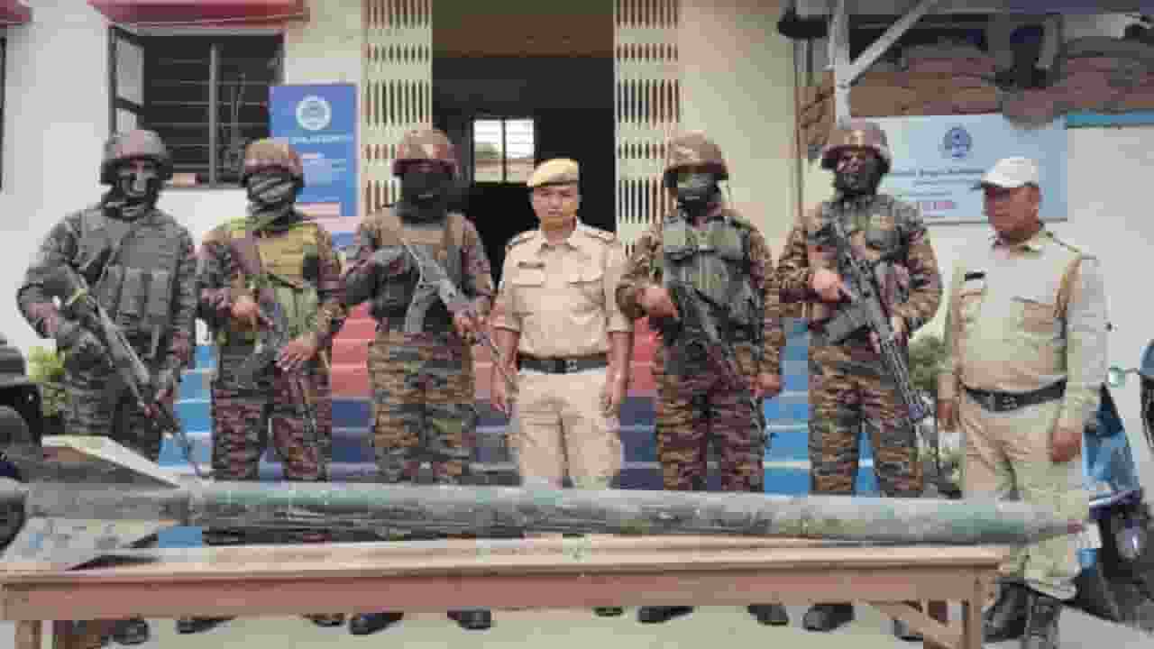 मणिपुर में 200 किलो का देसी रॉकेट मिला, दो उग्रवादी भी गिरफ्तार Manipur News.