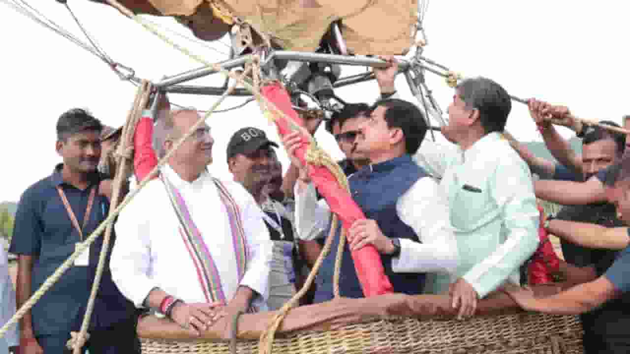 क्या CM मोहन यादव के हॉट एयर बैलून में लगी आग? सच जान लीजिए Mohan Yadav