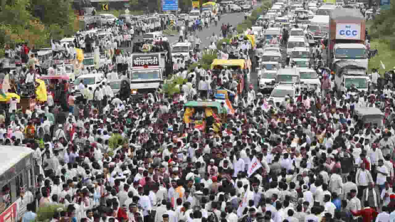 auther news nagpur farmer protest