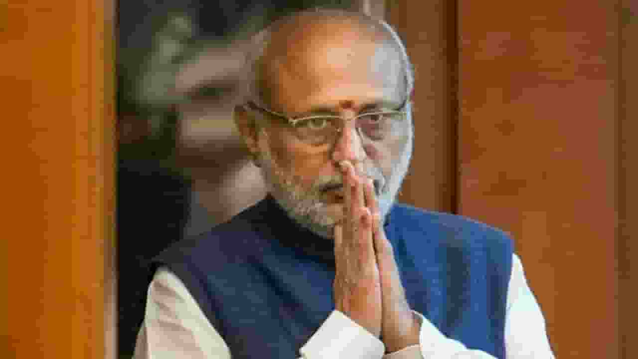 सीपी राधाकृष्णन होंगे देश के अगले उपराष्ट्रपति, जानें कैसे मिली जीत । who is new vice president of india c p radhakrishnan  प्रतीकात्मक तस्वीर । Photo Credit: X/@VertigoWarrior