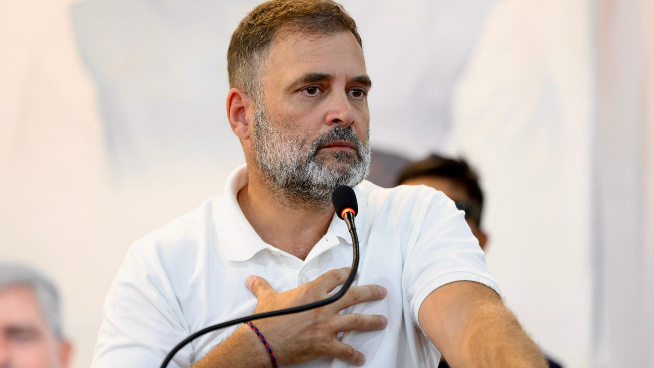 सुरक्षा मिली है तो बताकर ही विदेश जा सकते हैं नेता? नियम जान लीजिए rahul gandhi