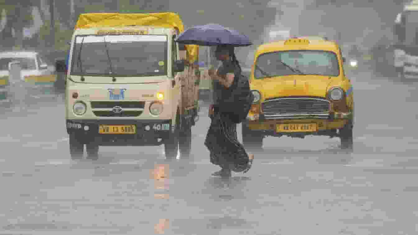 मानसून की विदाई शुरू लेकिन अभी राहत नहीं! UP-बिहार तक बारिश का अलर्ट  Rain