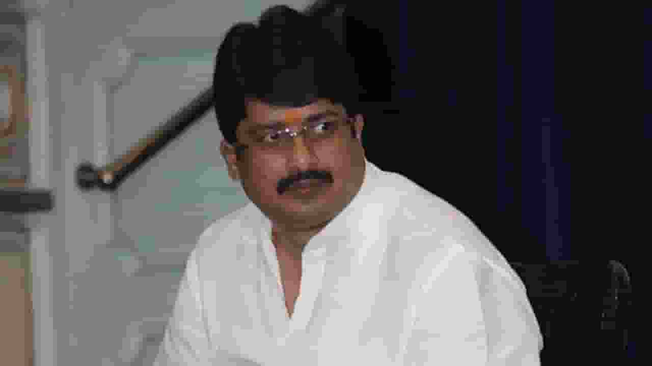 राजा भैया पर घरेलू हिंसा का आरोप, पत्नी ने दर्ज कराई FIR Image of Raja Bhaiya