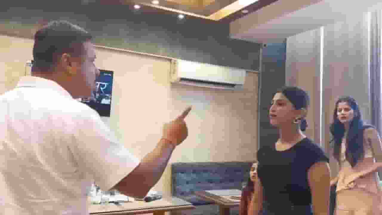 ऋषिकेश: मॉडलिंग ऑडिशन में पहुंचे शख्स को लड़कियों ने क्यों सुना दिया? Rishikesh modeling audition