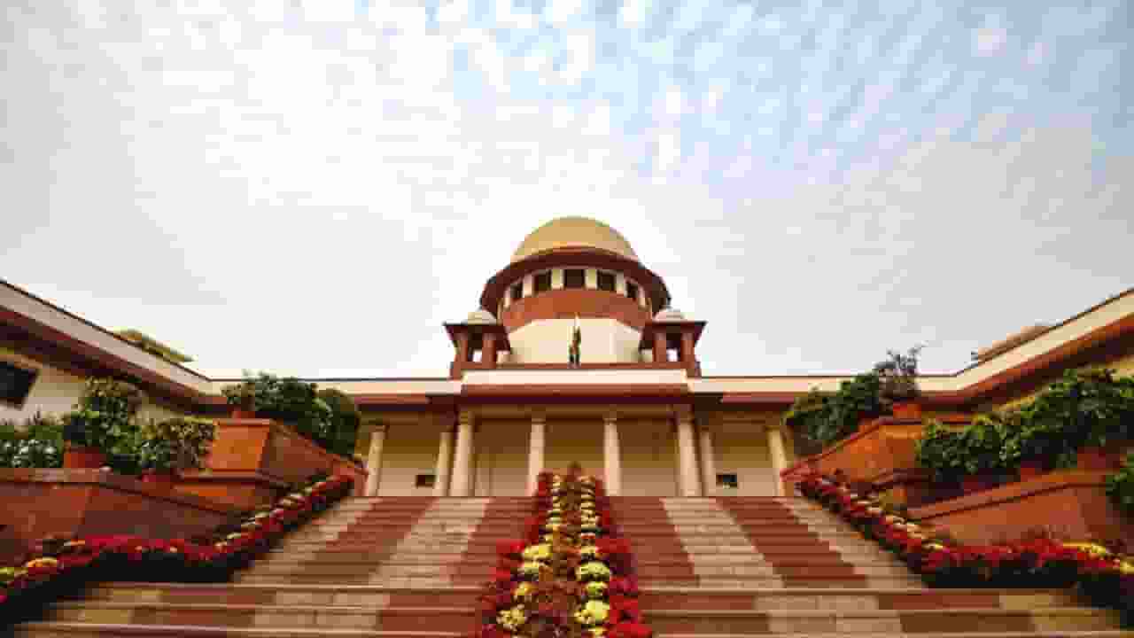 'लिस्ट से हटाए गए वोटर्स का ब्योरा सौंपे', ECI को SC का निर्देश Supreme Court.