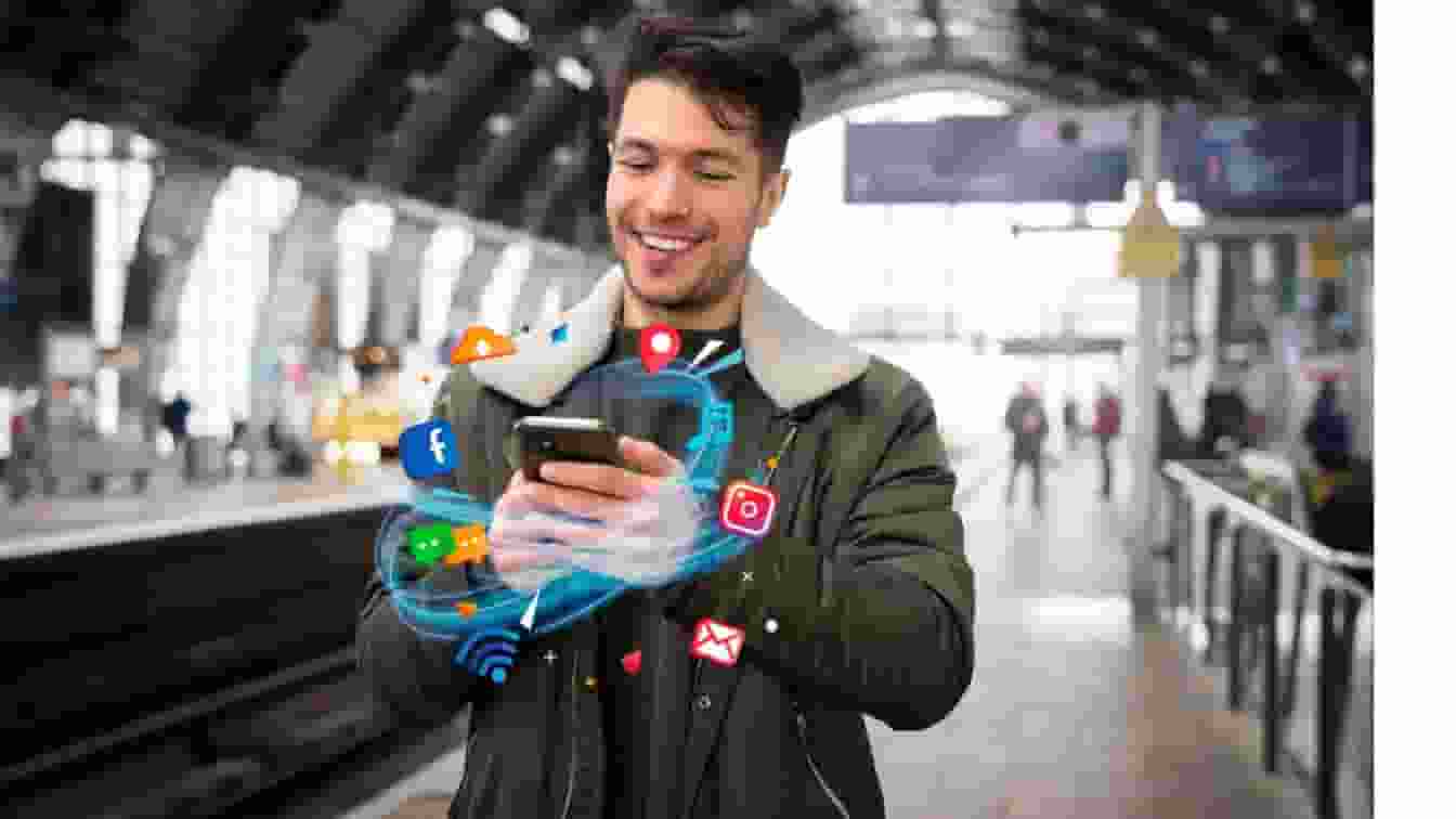 सोशल मीडिया इंडस्ट्री में कैसे बनेगा करियर? सब कुछ जान लीजिए Social Media