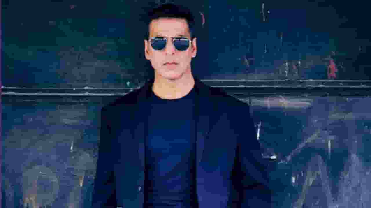 अक्षय की 13 साल की बेटी से मांगी न्यूड तस्वीरें, अभिनेता ने की यह अपील akshay kumar