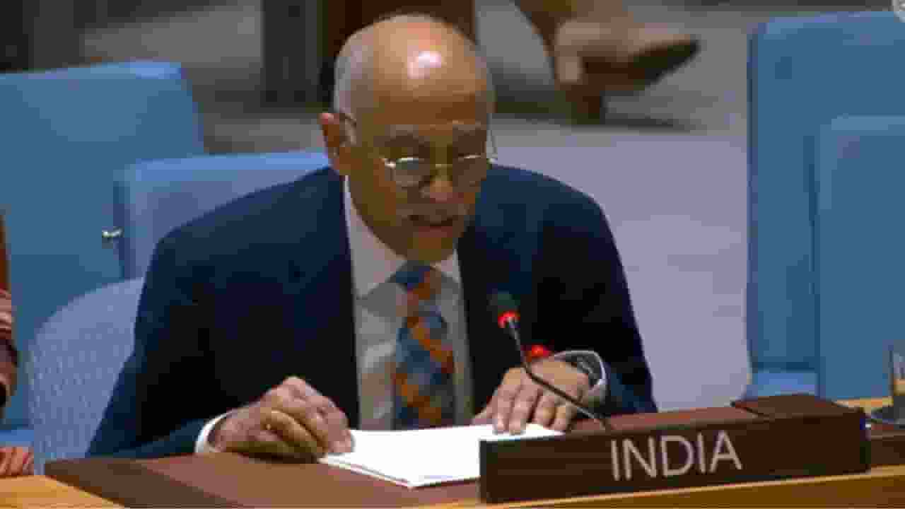 'अपने लोगों पर बम गिराता है', UN के मंच से भारत की PAK को फटकार india un pakistan