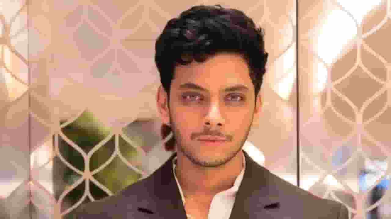 मां घरों में लगाती थीं झाड़ू-पोछा, कौन हैं 'होमबाउंड' फेम विशाल जेठवा?
 homebound actor vishal jethwa